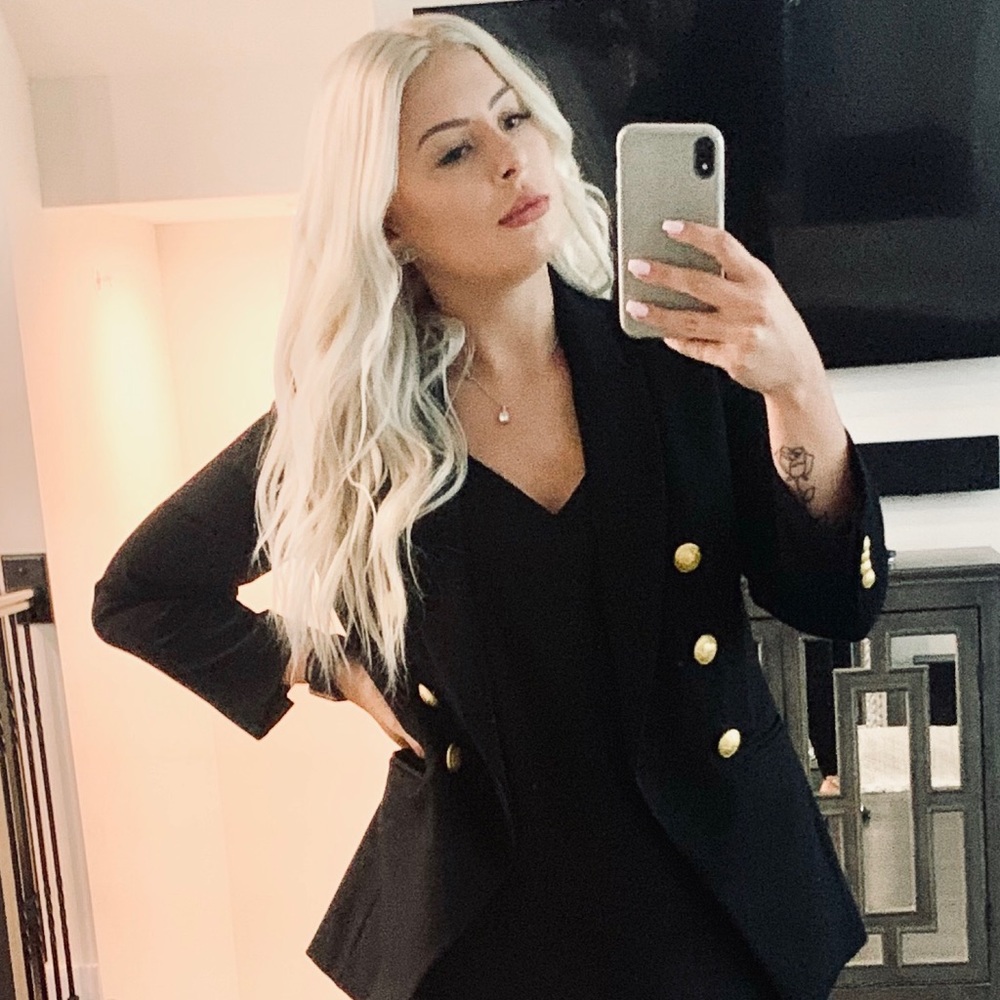 https://www.liketoknow.it/dailyblonde